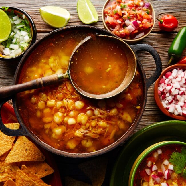 El pozole, es uno de los platos mexicanos más respetados en el plano internacional
